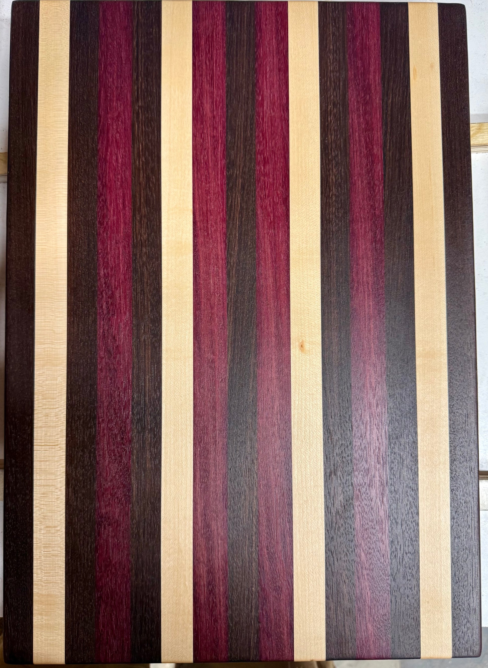 Large cutting board
