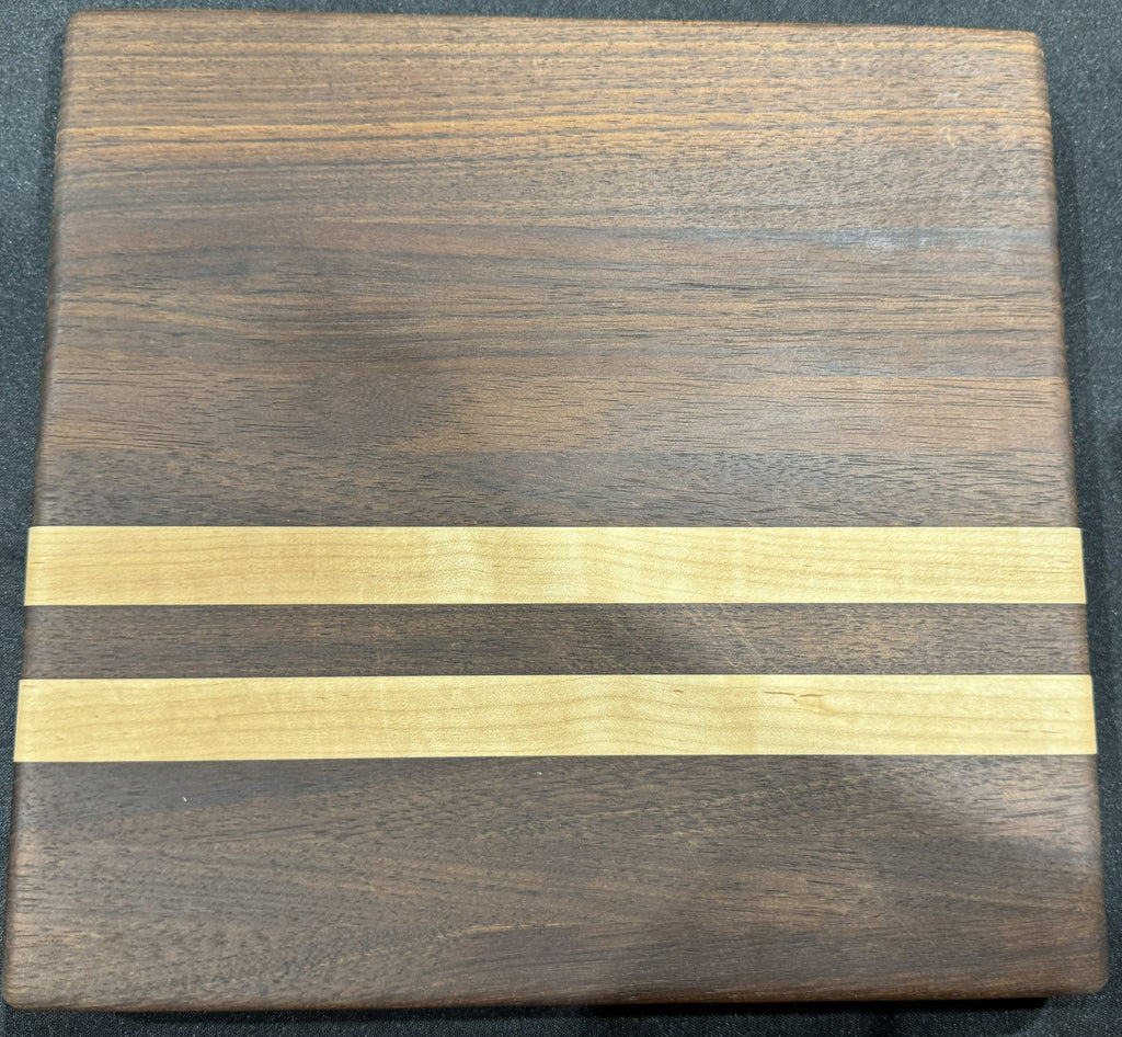 Medium walnut maple